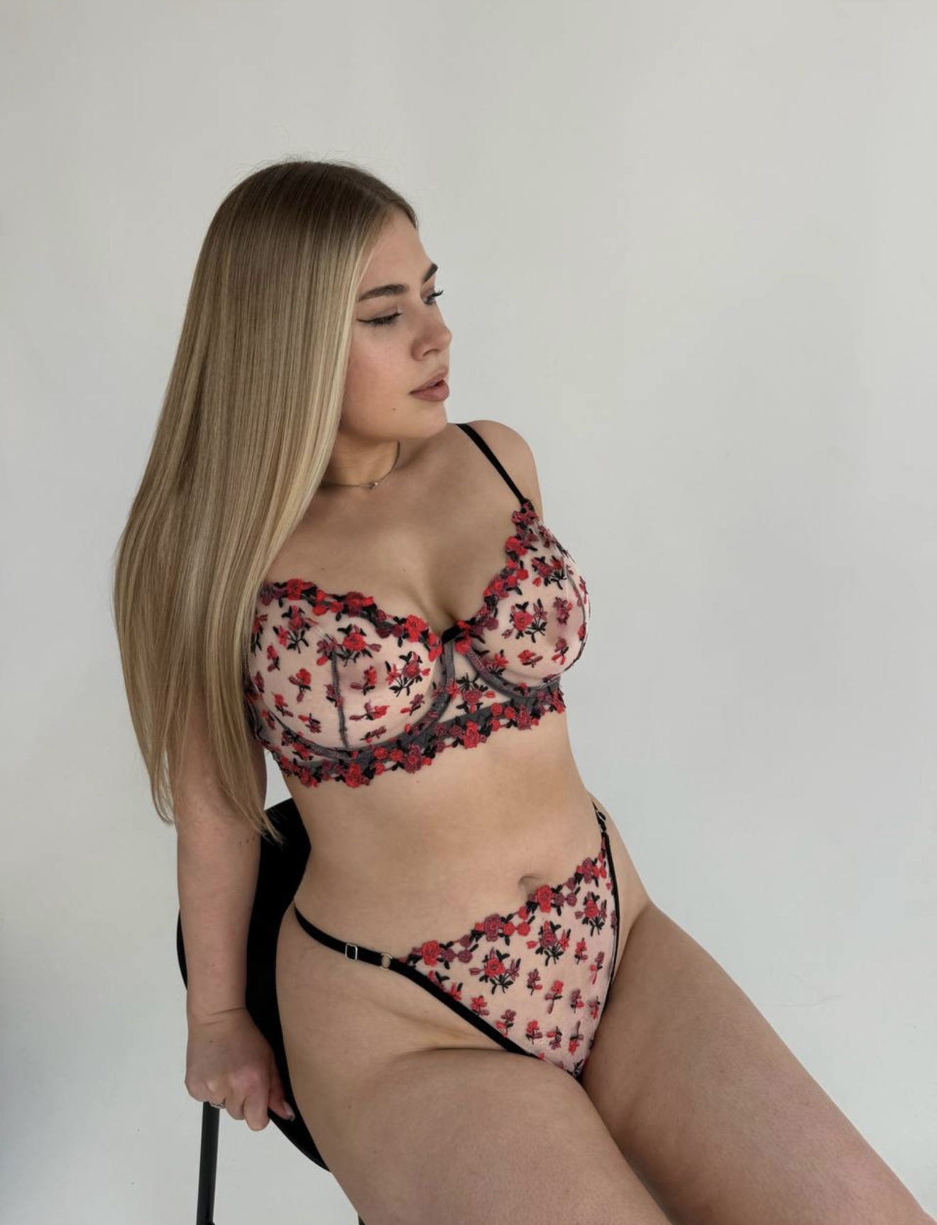 Rouge Lingerie Set