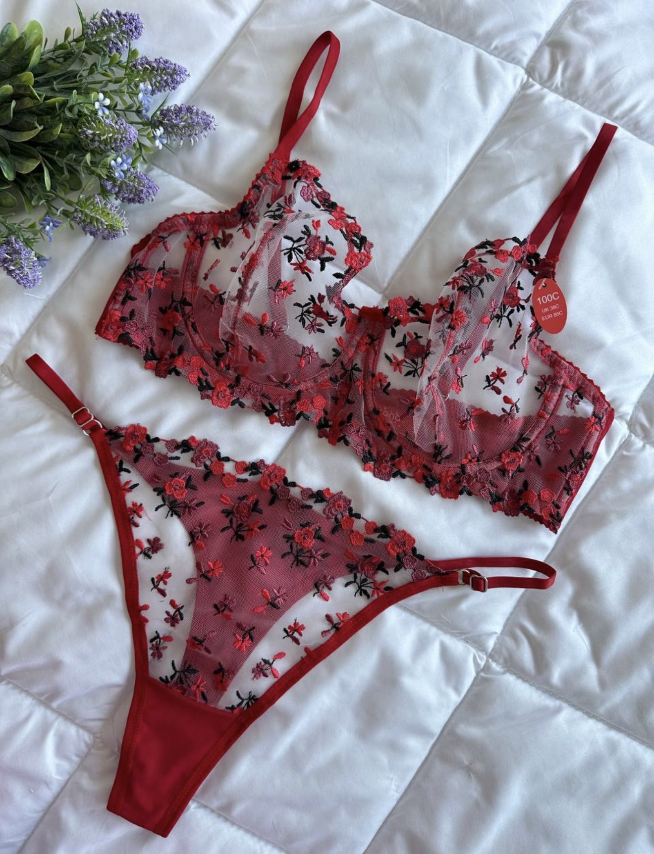 Amour Lingerie Set